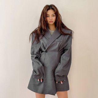 Two-way Pleated Pinstripe Blazer Gray - One Size