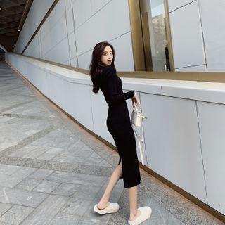 Long-sleeve Crinkled Midi Sheath Knit Dress