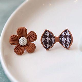 Asymmetrical Floral Stud Earring 1 Pair - Flower & Bow - Brown & Plaid - Brown - One Size