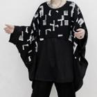 Batwing-sleeve Patterned T-shirt Black - One Size