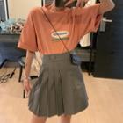 Elbow-sleeve Letter T-shirt / A-line Mini Pleated Skirt