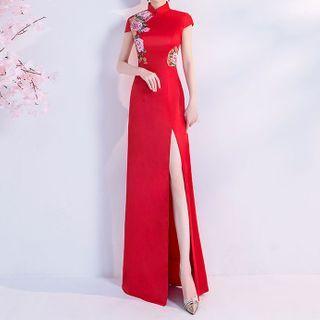Floral Embroidered Short-sleeve Slit Maxi Qipao