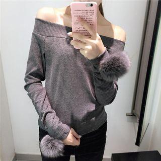 Pom Pom Detail Off-shoulder Long-sleeve T-shirt