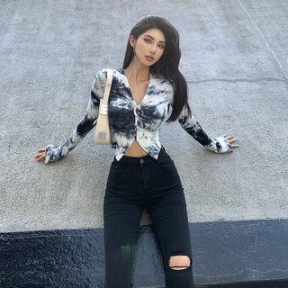 Long-sleeve Tie Dye Front-slit Cropped T-shirt