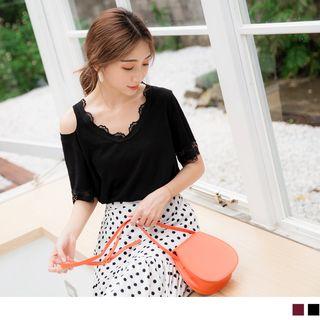 Asymmetric Cutout Shoulder Lace Trim Short-sleeve Top