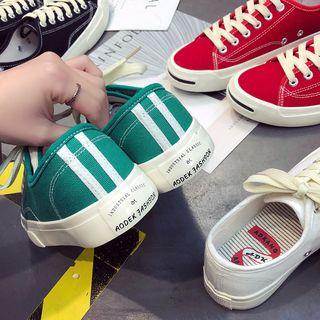 Canvas Classic Sneakers