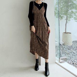 Dotted / Leopard Sleeveless Crinkled Maxi Dress