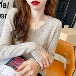V-neck Plain Split Knit Top