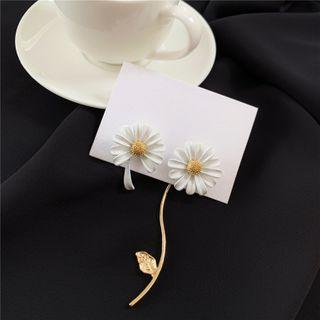 Non-matching Daisy Earring 1 Pair - As Shown In Figure - One Size