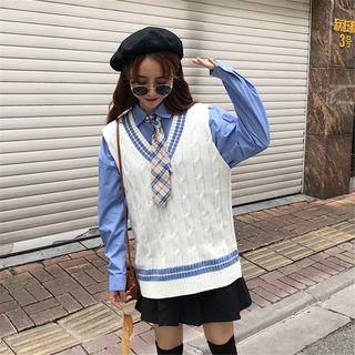 V-neck Contrast-trim Cable-knit Vest