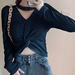Long-sleeve Choked Twisted Crop Top