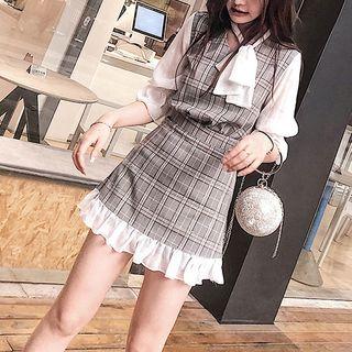 Set: Elbow-sleeve Plaid Top + Mini Skirt