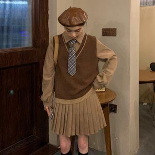 Sweater Vest / Long-sleeve Pleated Dress / Tie