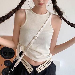 Tank Top / Low Rise Pants / Maxi Skirt