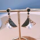 Faux Pearl Ear Stud 1 Pair - White Faux Pearl - Black & Gold - One Size