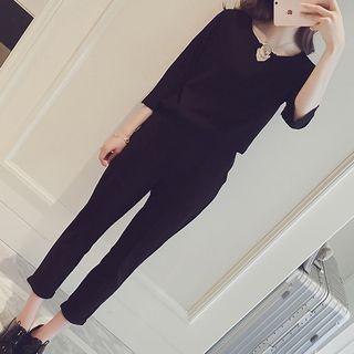 Set: Ring Detail 3/4-sleeve T-shirt + Cropped Pants