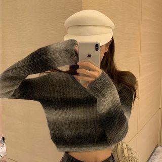 Gradient Cropped V-neck Sweater Sweater - One Size