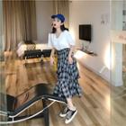 Short-sleeve V-neck T-shirt / High-waist Plaid Irregular A-line Midi Skirt