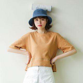 Lettering Elbow-sleeve T-shirt / Plain Shorts