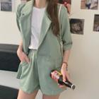 Elbow-sleeve Blazer / Wide-leg Shorts