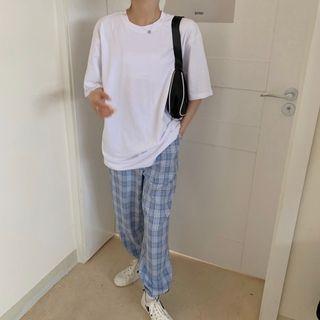 Short-sleeve Plain T-shirt / Plaid Loose Fit Pants