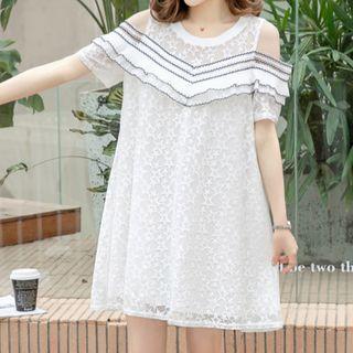 Cold-shoulder Star A-line Lace Dress