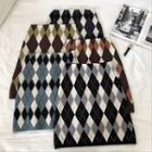 Color-block Plaid Long-sleeve Knit Top