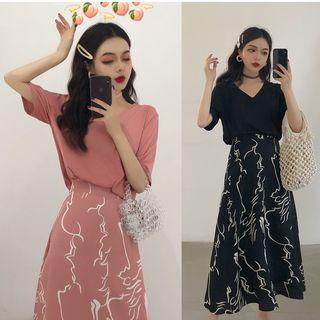 Elbow-sleeve T-shirt / Printed A-line Midi Skirt