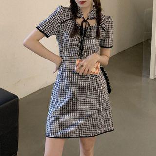 Short Sleeve Keyhole Check Dress