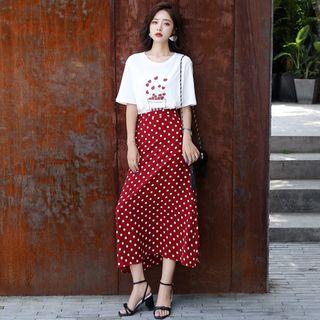 Set: Printed T-shirt + Dotted Midi Skirt