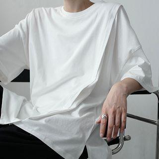 Round-neck Asymmetric-hem Short-sleeve Top