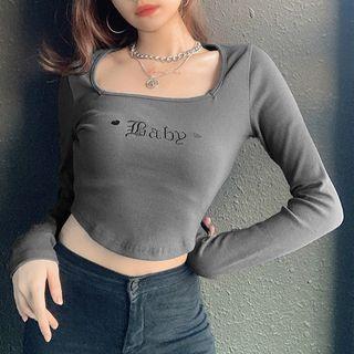Long-sleeve Lettering Print Scoop-neck Crop Top