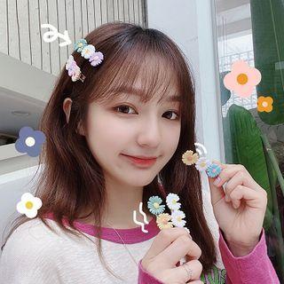 Flower Print Hair Clip