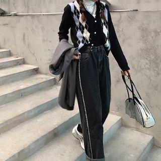 Long-sleeve Argyle Cardigan / Frayed Wide-leg Jeans