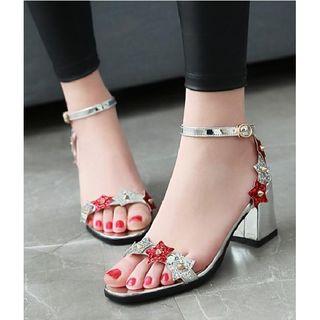 Block-heel Floral Roman Sandals
