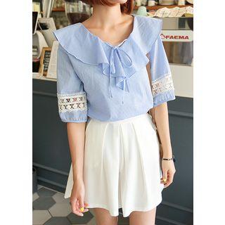 V-neck Ruffle-trim Gingham Top