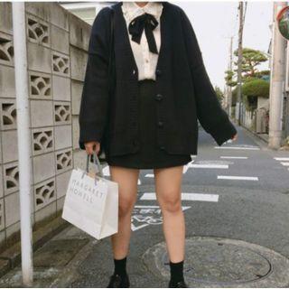Ruffled Ribbon Shirt / Plain Cardigan