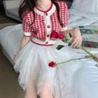 Short-sleeve Plaid Knit Top / A-line Mesh Skirt