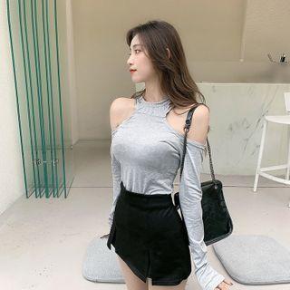 Cold-shoulder Hooded Cropped T-shirt