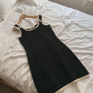 Contrast-piping Knit Pinafore Dress