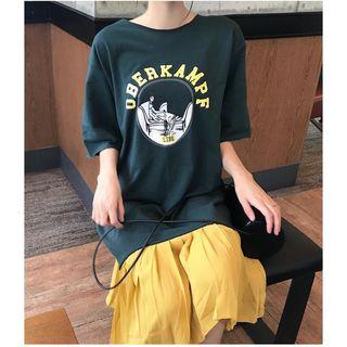 Lettering Elbow Sleeve Pleated Hem T-shirt Dress