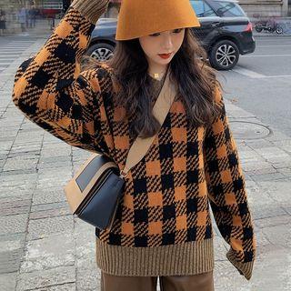 Long-sleeve Plaid Sweater / Faux Leather Plain Pants