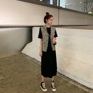 Check Vest / Plain Short-sleeve Dress