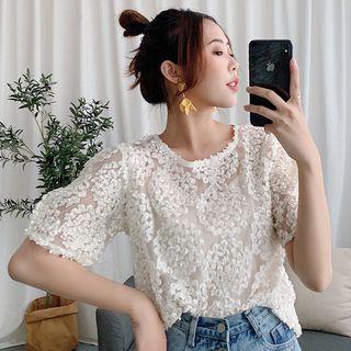 Set: Short-sleeve Textured Blouse + Camisole