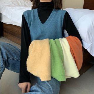 Turtleneck Long-sleeve T-shirt / Knit V-neck Vest