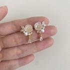 Flower Faux Pearl Alloy Earring 1 Pair - Earrings - White - One Size