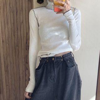 Ruffled-trim Turtleneck Knit Top