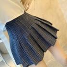 Short-sleeve Shirt / Plaid Mini Pleated Skirt