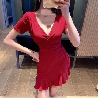 Short-sleeve V-neck Ruffle Hem Mini A-line Dress