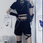 Short-sleeve Crop T-shirt / Chain Belt / Shorts